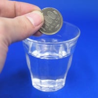 溶けるコイン