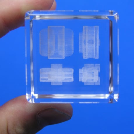 ３Ｄクリスタルキューブ