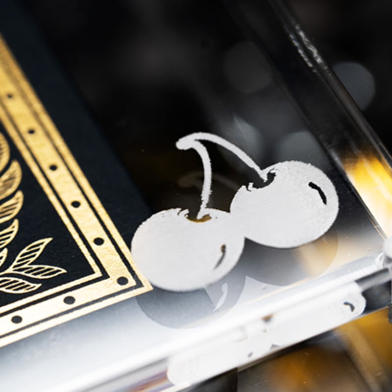 【Cherry Casino】チェリーカジノ 144個限定 Cherry Casino Playing Cards True Black (Black Hawk) （基本