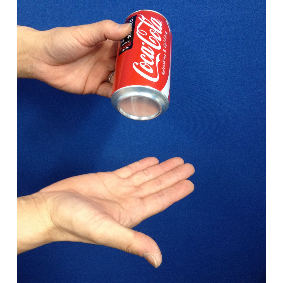 コーラ缶 | UGMオンラインショップ