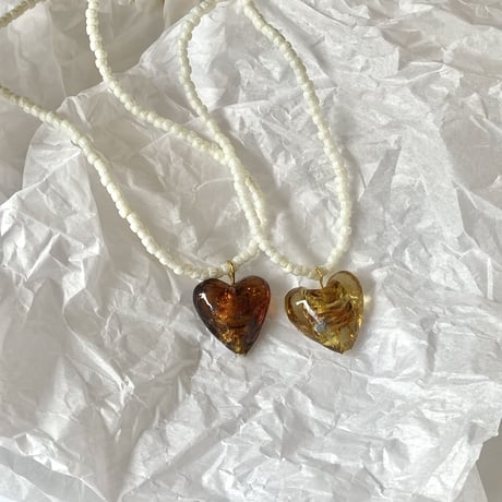 (N104)brown candy heart necklace