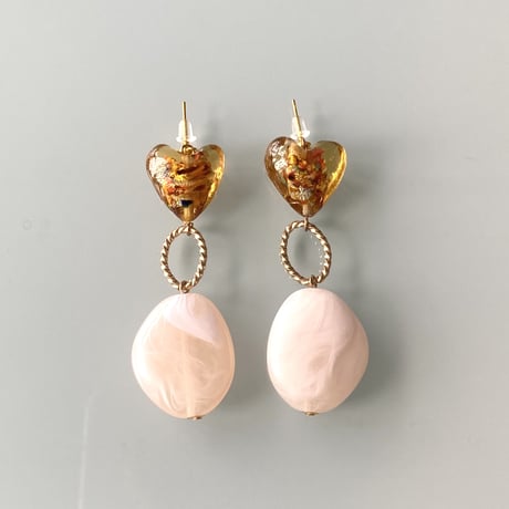 (P124)peach stone & brown glass heart pierce