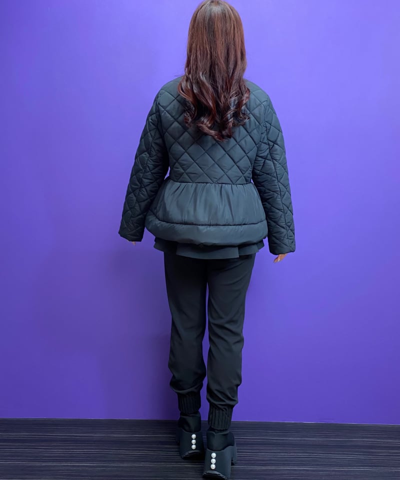 ペプラムキルティングショートコート ブラック | Camellia ペプラムキルティングショートコート ブラック | Camellia