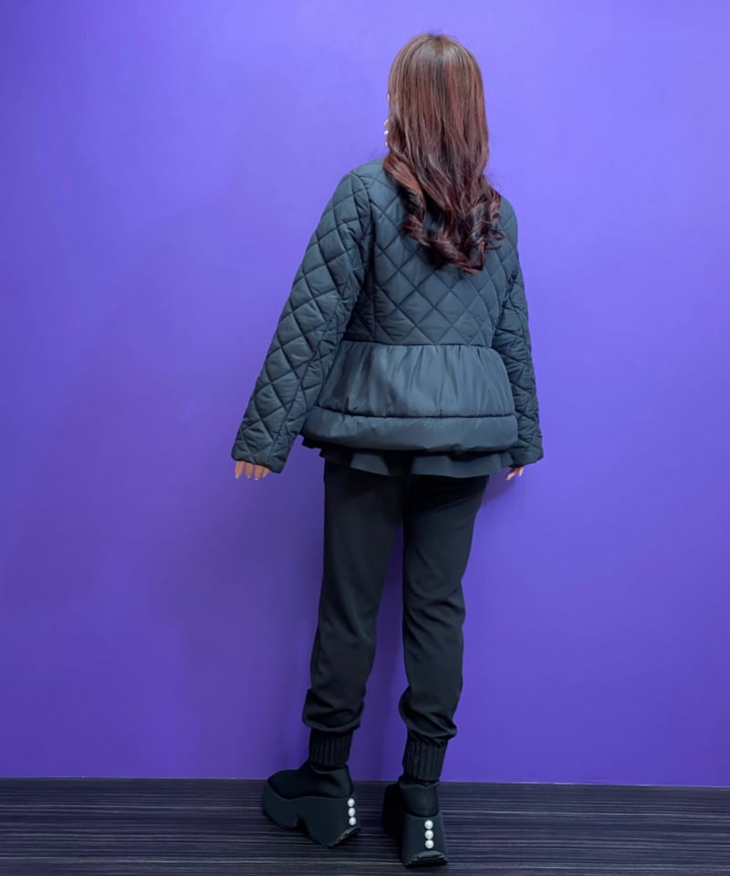 ペプラムキルティングショートコート ブラック | Camellia