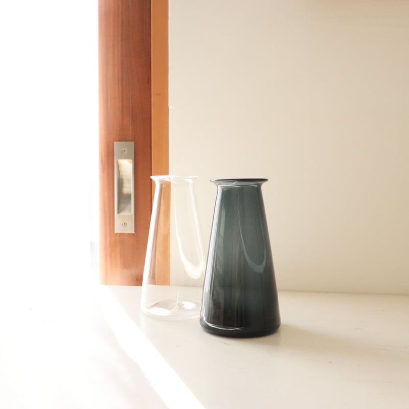 津村里佳 vase short | なずな onlinestore 津村里佳 vase short | なずな onlinestore