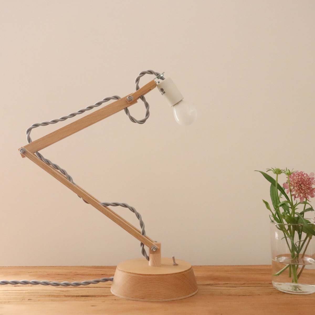 ■チクニ 丸台座スタンドライト 丸台座照明 / chikuni ｜ CATAWARA（カタワラ）