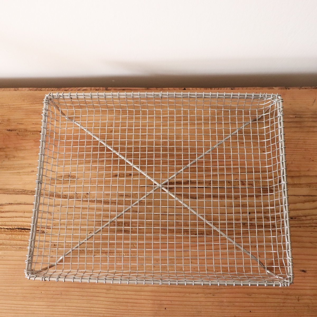 辻和金網 角形水切り 特大 (写真左) | なずな onlinestore