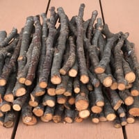 薪ストーブなどの焚き付け用 小割薪 (桜) 約20 ㎝ 7㎏ (約300本