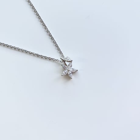 Petit flower necklace【R0168】