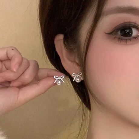 Bright ribbon pearl earring【R0423】