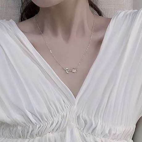 Clear Tulips necklace【R0054】