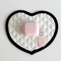 ストロベリードットairpodsケース【P0104】