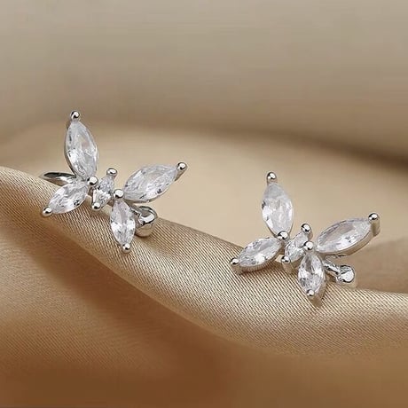 Butterfly ear cuff 【R0201】