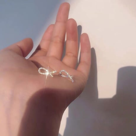 Cross pierce【R0118】
