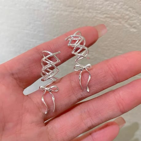 Tied ribbon ear cuff【R0543】