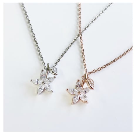 Petit flower necklace【R0168】