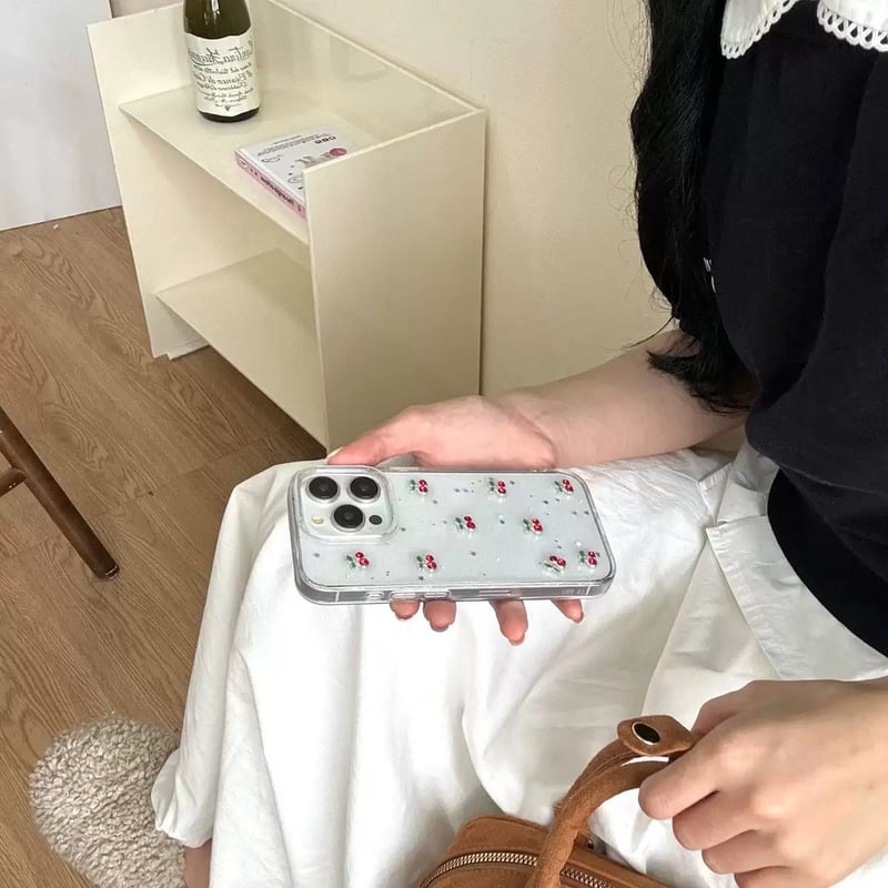 ☆刺繍いと☆【新品未使用】フルラ＊ケース＊アイボリー フルラ カード