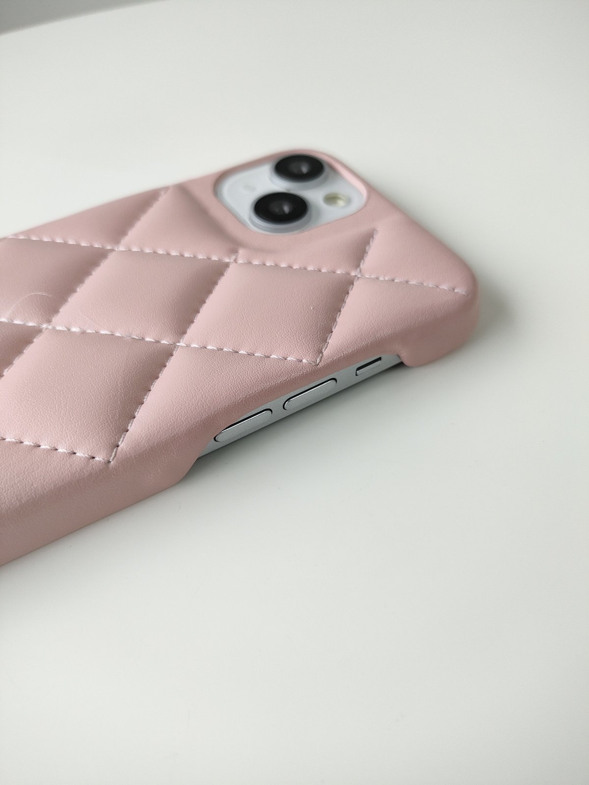 キルティング レザーケース【E0363】 | MOA