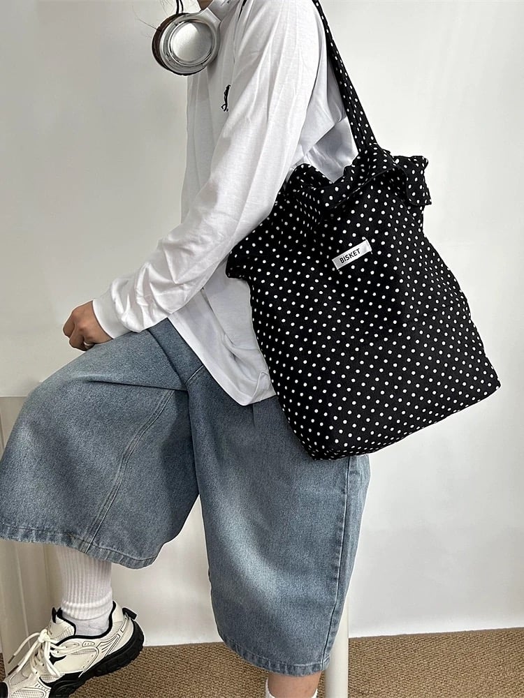 【MIUMIU】セール 5BG234 ポルカドットキャンバス トート ドット（水玉） MiuMiu(ミュウミュウ) トートバッグ(レディース