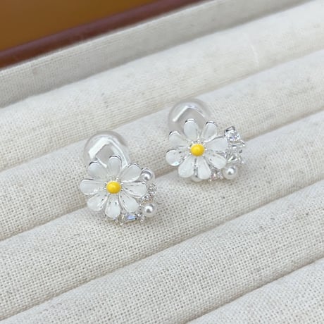Daisy earring【R0545】