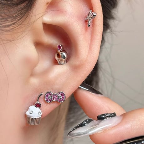 Cute ribbon pierce【R0461】