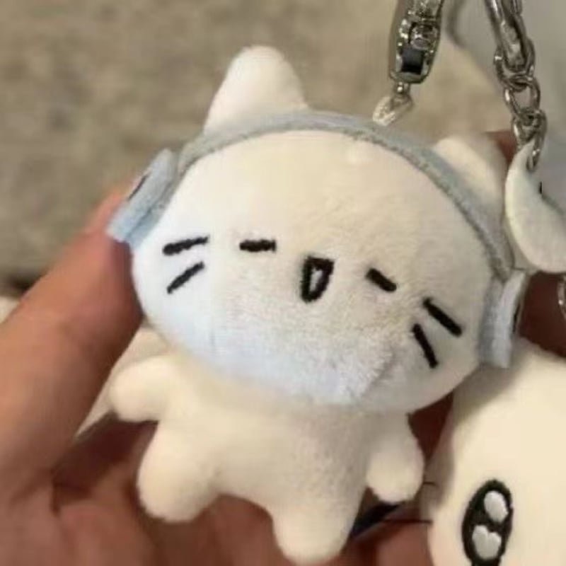 通販でクリスマス ヘッドホンホワイトネコちゃんキーホルダー【S0061】 | MOA チャーム