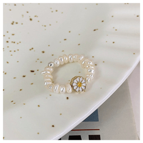 Daisy pearl ring【R0208】