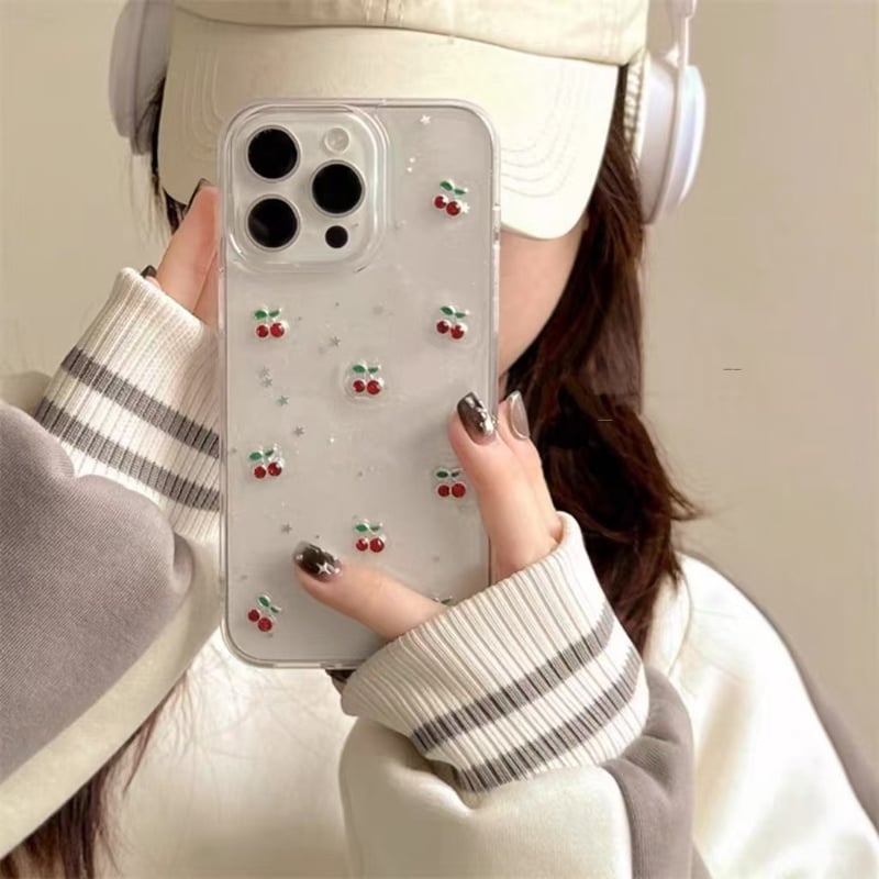 ☆刺繍いと☆【新品未使用】フルラ＊ケース＊アイボリー フルラ カード