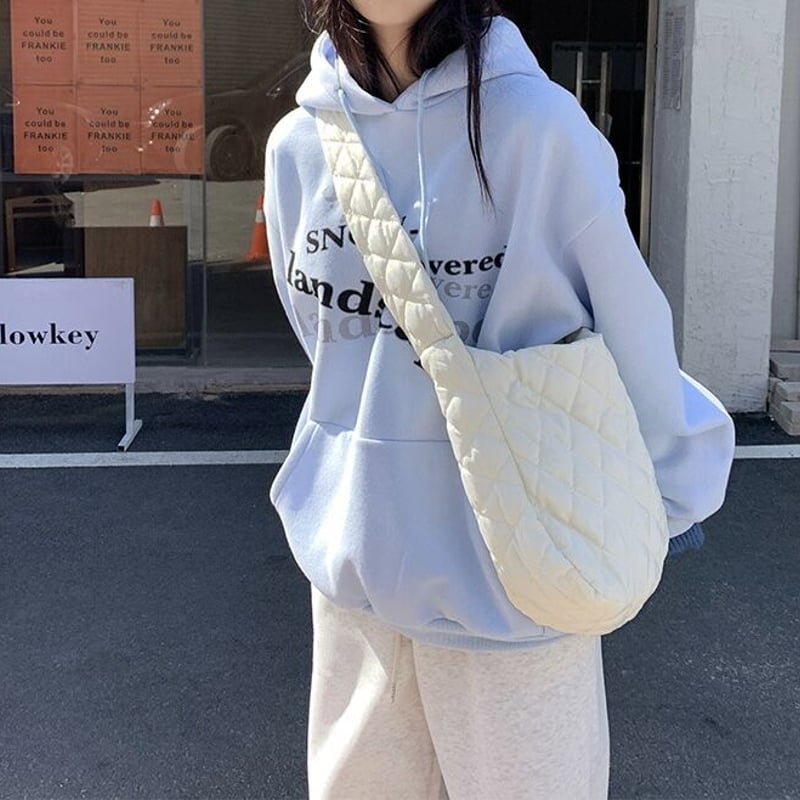 Calin キルティングショルダーバッグ ラテ キルティングショルダーバッグ【F0005】 | MOA