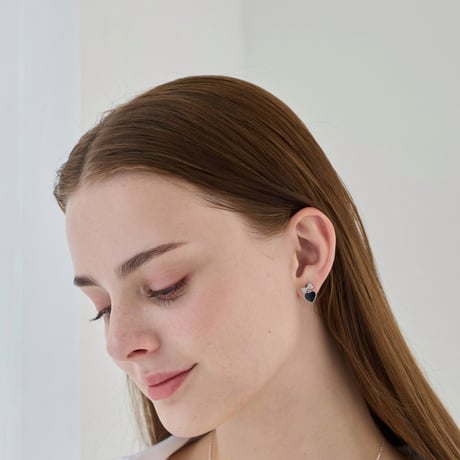 RIBBON BLACK HEART PIERCE【R0398】