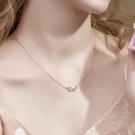 Butterfly line necklace【R0131】
