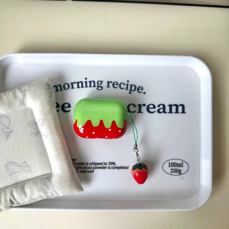 ストロベリーairpodsケース【P0089】 | MOA