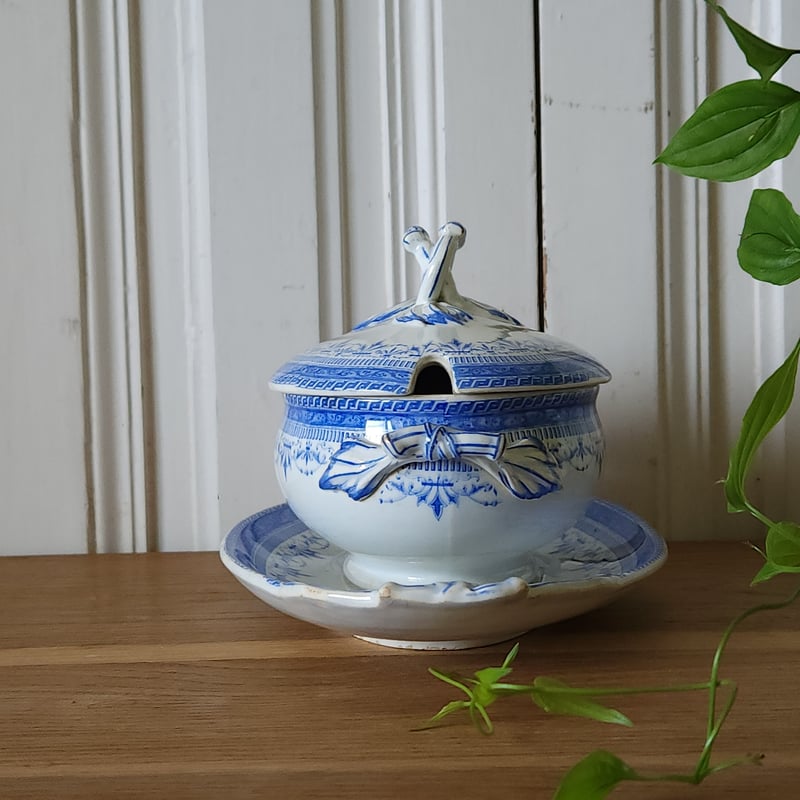 Creil et Montereau 蓋付きソーシエール Gaulois | リボンときどきネコ