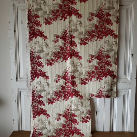 トワルドジュイ(Toile de jouy)薔薇と天使
