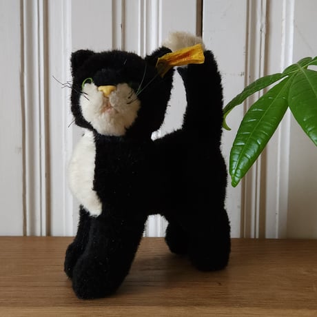 シュタイフ 黒猫