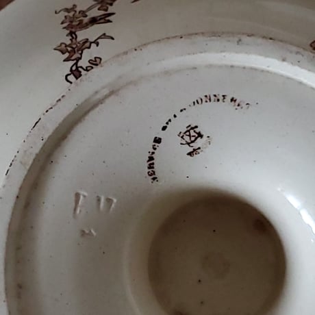 クレイユモントロー“Chardonneret”のコンポティエ