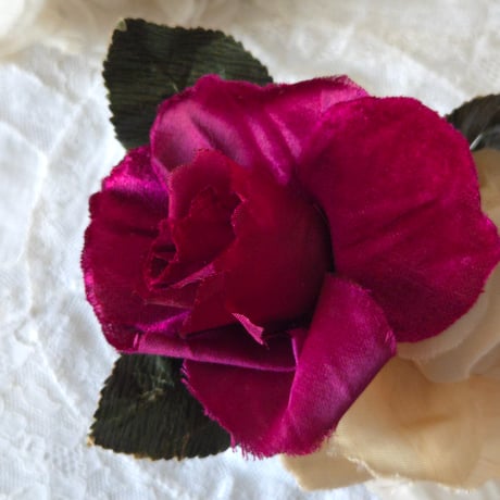 2輪の薔薇のブーケ
