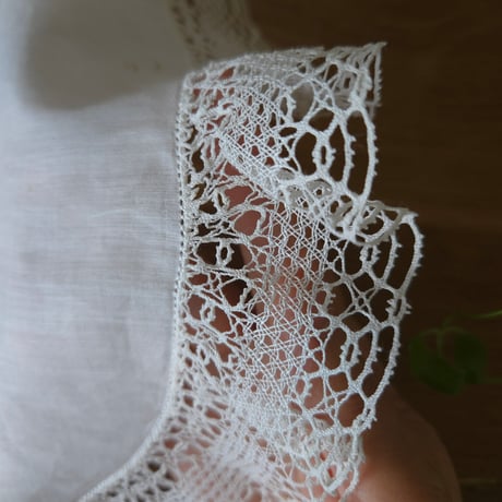 リネン刺繍ドイリー