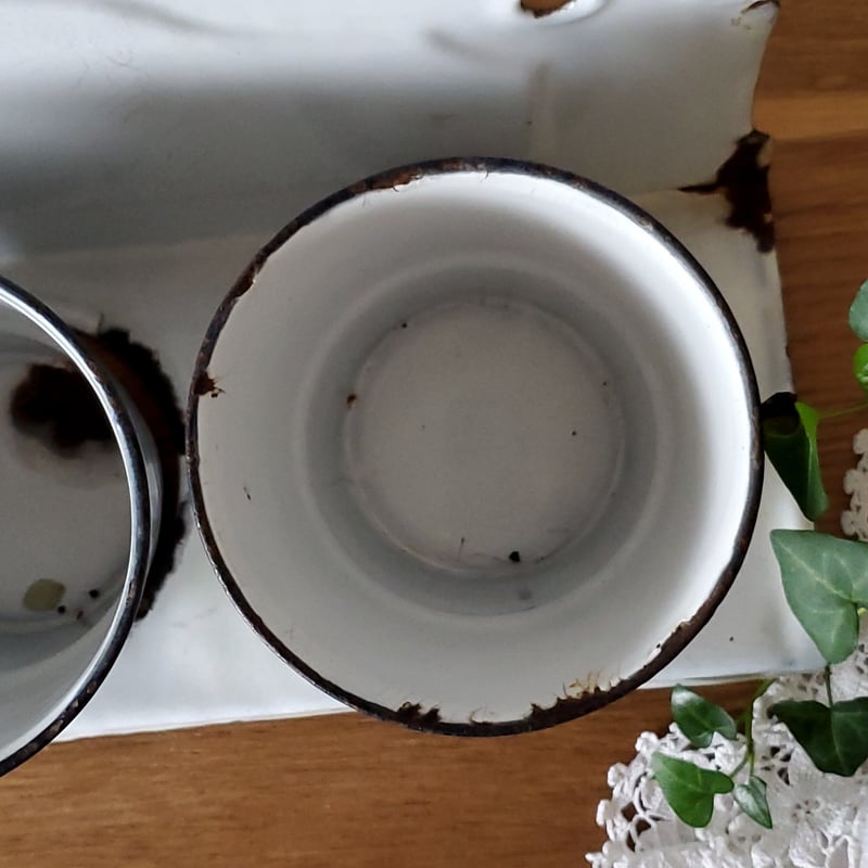 スカラップがかわいいホーローサボンラック | リボンときどきネコ