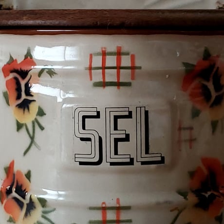パンジーのホーローSEL缶
