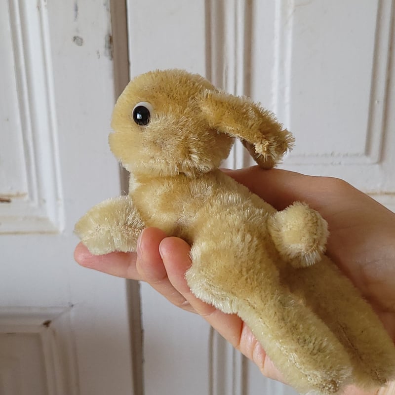 シュタイフ 跳ねウサギ | リボンときどきネコ 