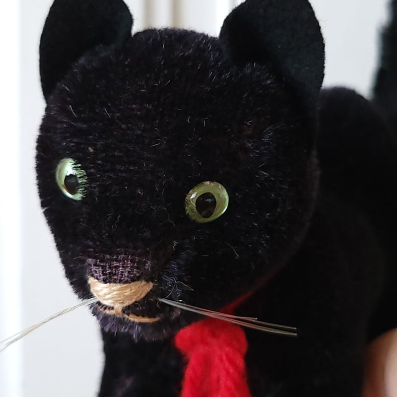 黒猫のトムキャット | リボンときどきネコ