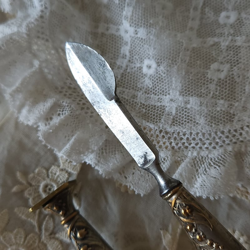 すずらんレリーフのペーパーナイフ | リボンときどきネコ