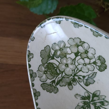 サルグミンヌ"GERANIUM"ラヴィエ