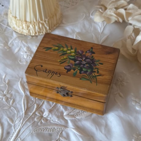 モシュリンヌ | STORES