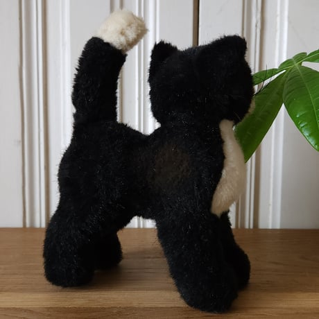 シュタイフ 黒猫