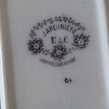 Sareguemines黒いジャルディニエールソープボックス
