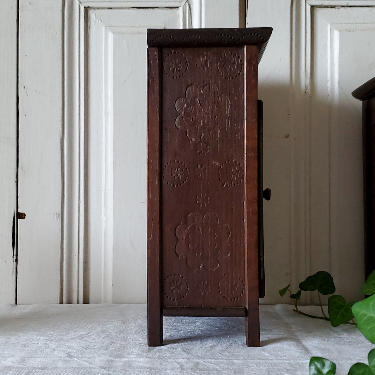 ドール用ブルターニュ家具 キャビネット | リボンときどきネコ