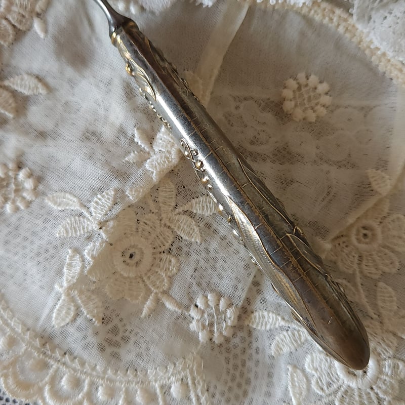 すずらんレリーフのペーパーナイフ | リボンときどきネコ