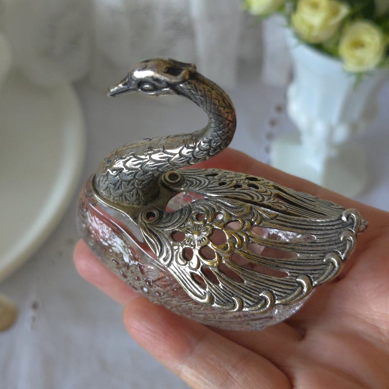 白鳥の塩入れ | リボンときどきネコ